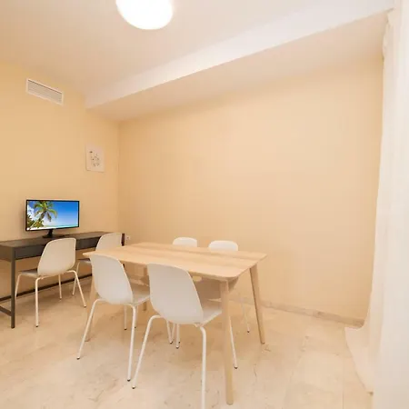 Homes Celedonio Romero Apartamento *